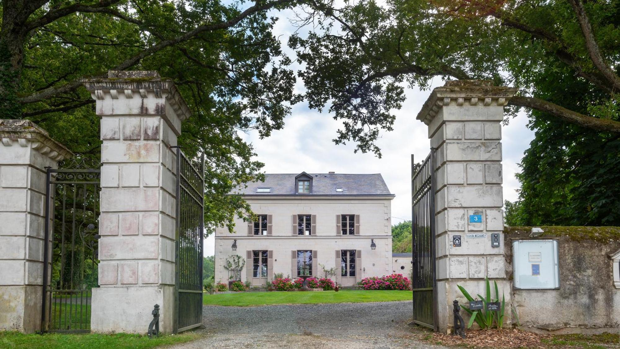 La Gironnerie Bed and Breakfast Loche-sur-Indrois Εξωτερικό φωτογραφία